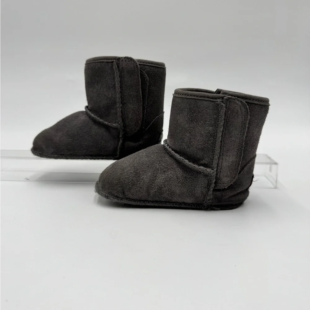 UGG Cozy Suede Gray Baby Booties Size 02/03